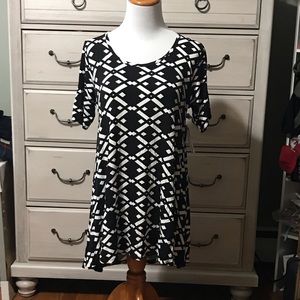Lularoe Perfect t shirt